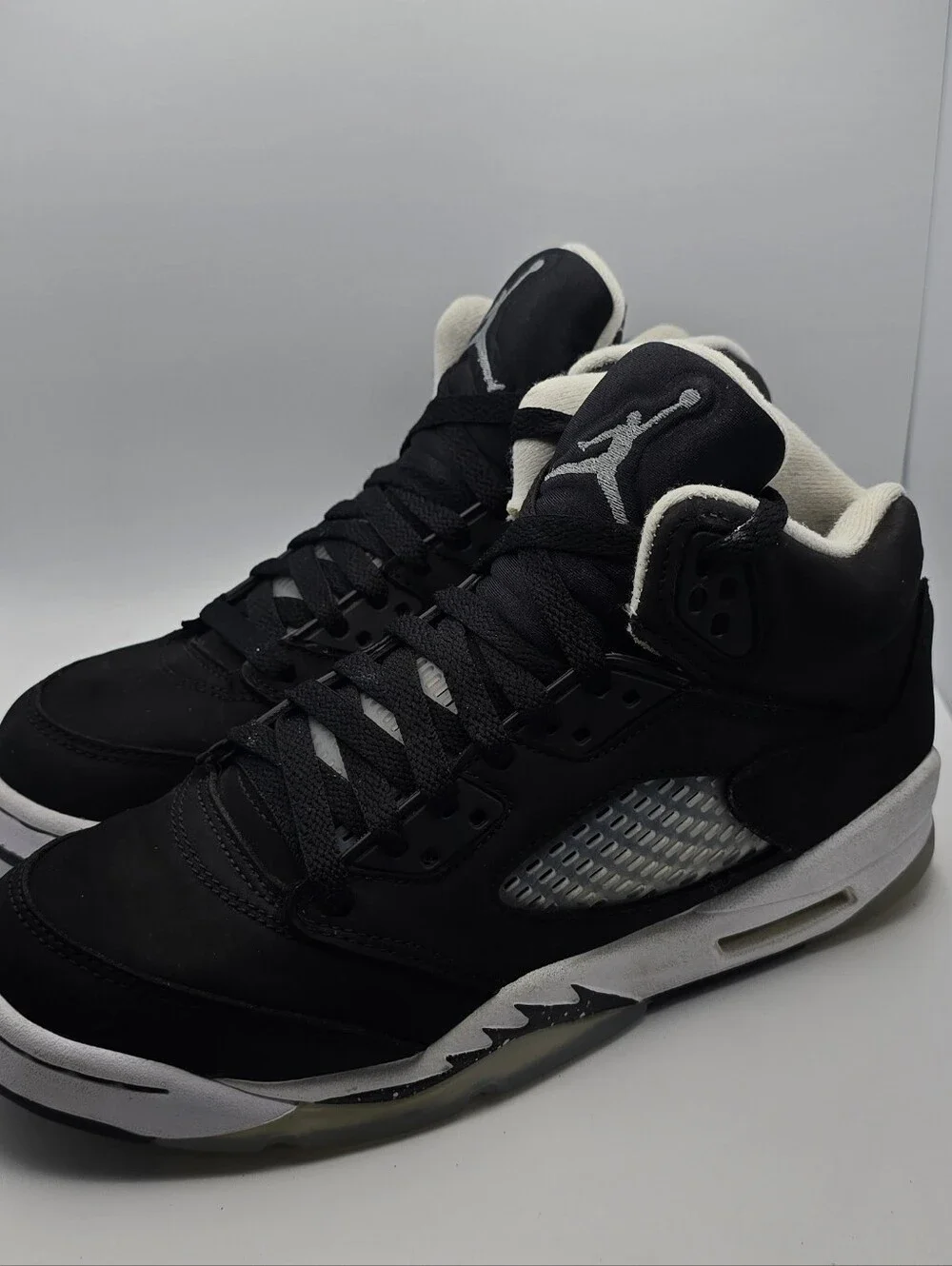 Nike Jordan Retro 5 Men’s Black/White Basketball Shoes